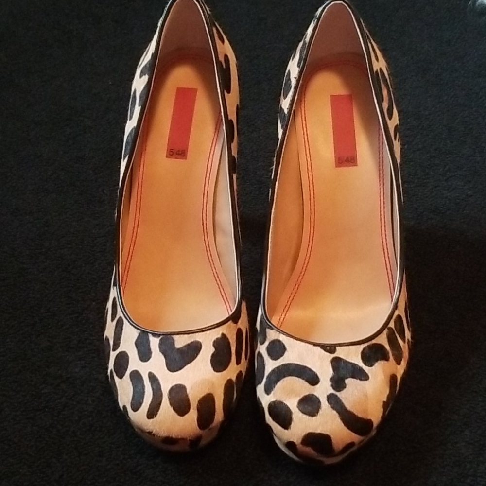 5/48 leopard print heels